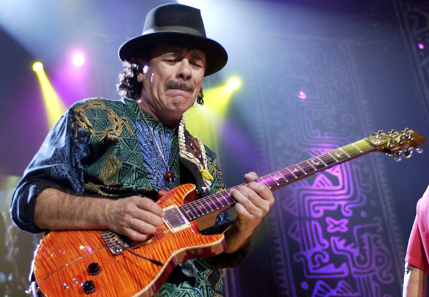 Letra de Yours is the Light - Santana